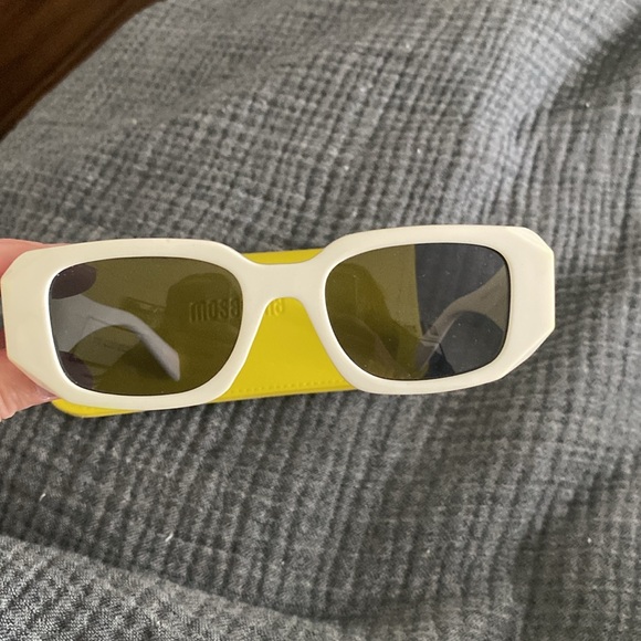 White Rectangular Sunglasses - Picture 4 of 6